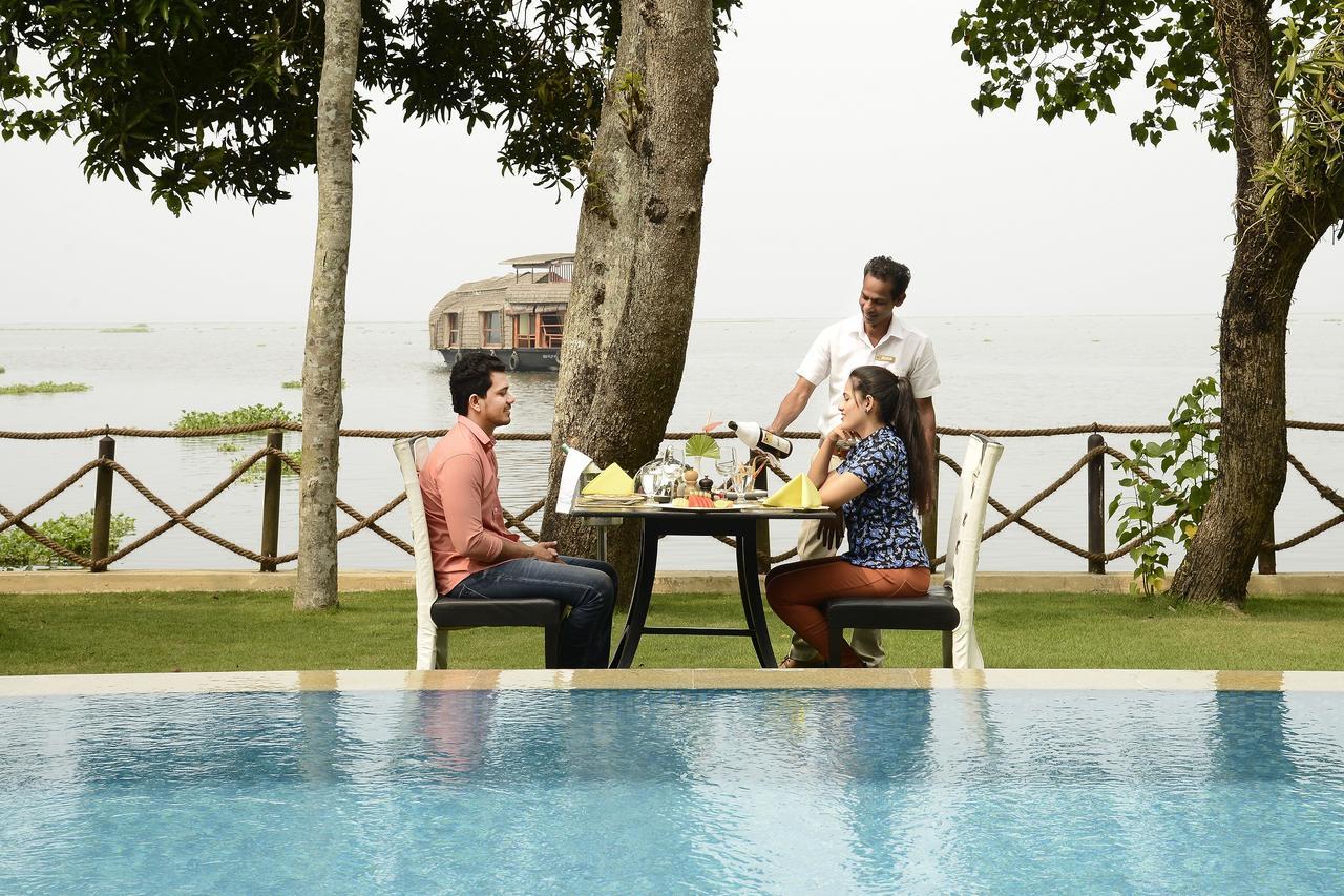 The Zuri Kumarakom Kerala Resort & Spa Extérieur photo